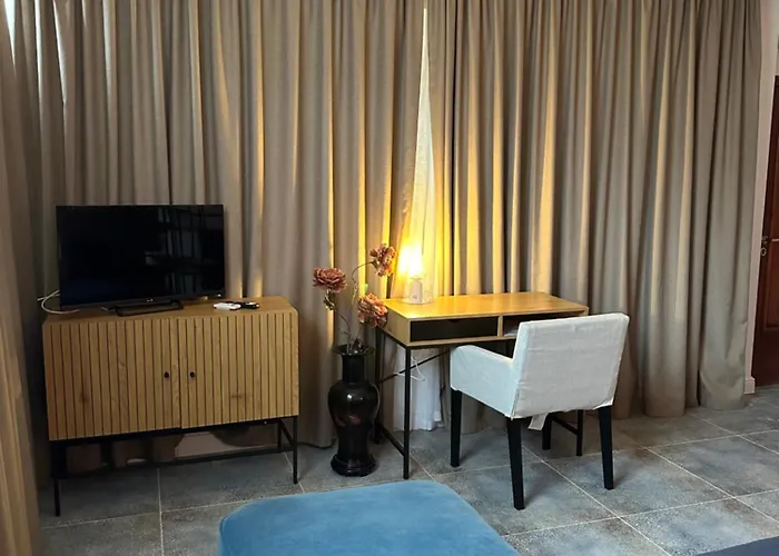 Art فندق فارنا